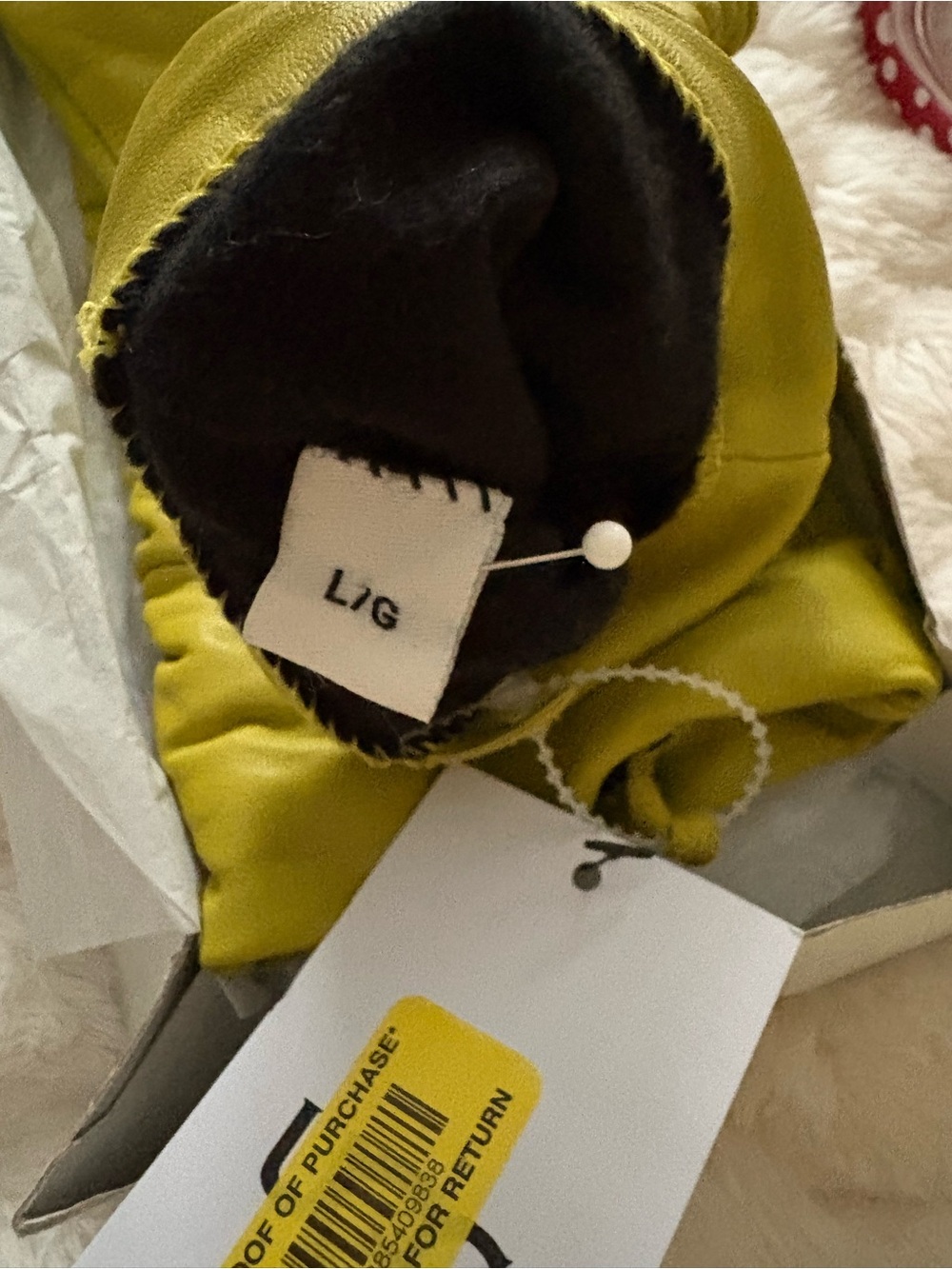 UGG Chartreuse Buttery soft leather Gloves size Large - Luxury! NWT - Picture 9 of 9